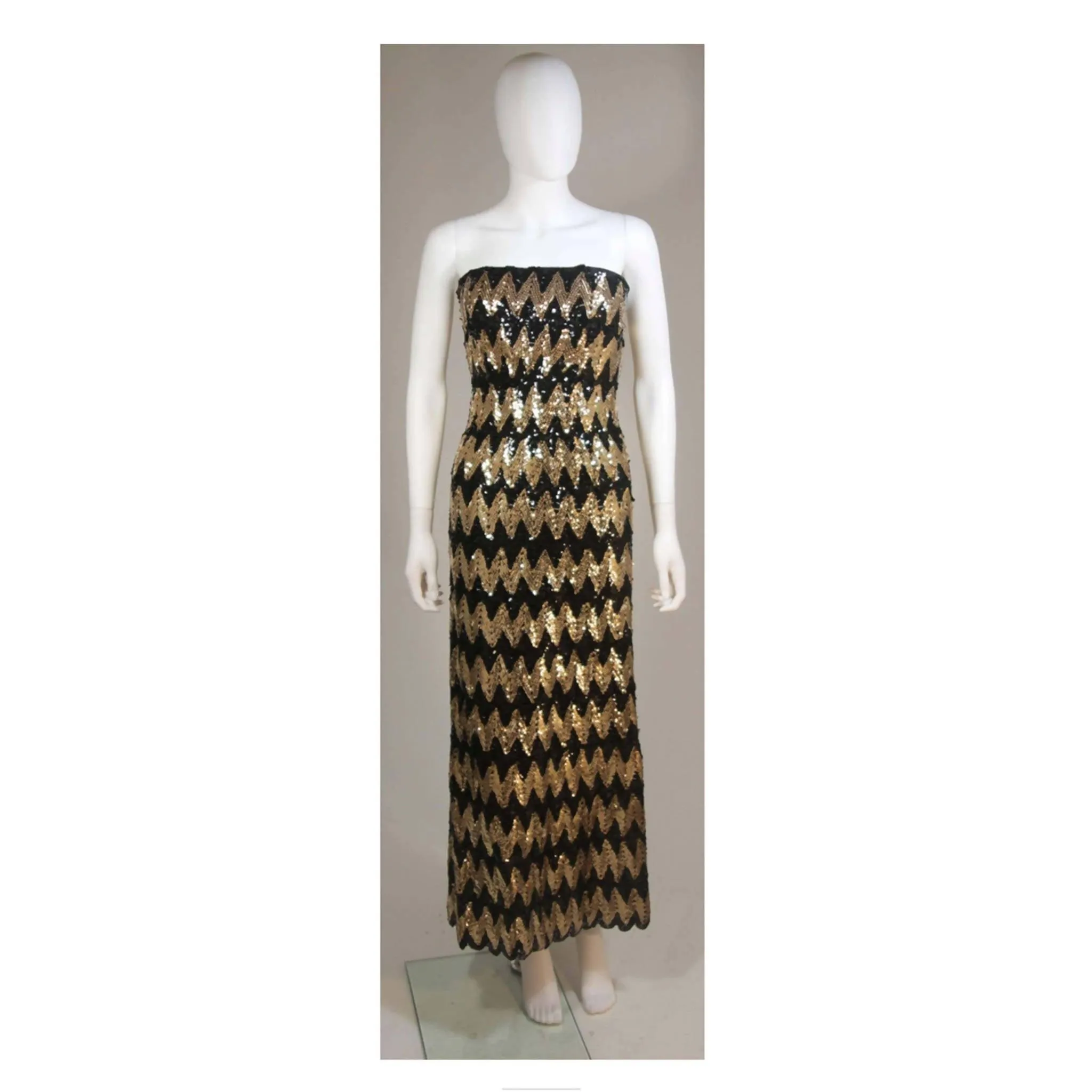 Arnold Scaasi Strapless Black and Gold Knit Sequin Gown | US 2-4