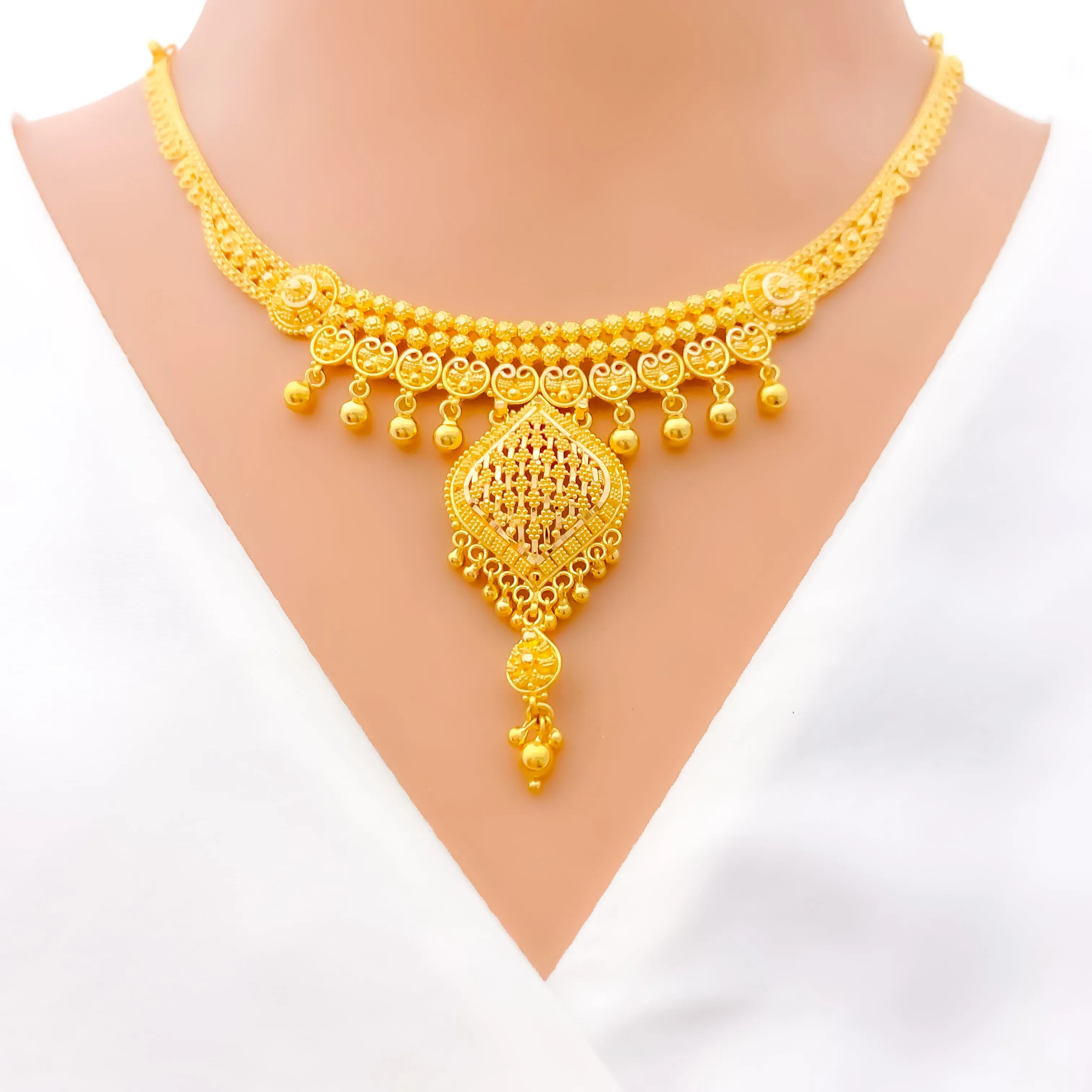 Attractive Dangling Tassel 22k Gold Necklace Set