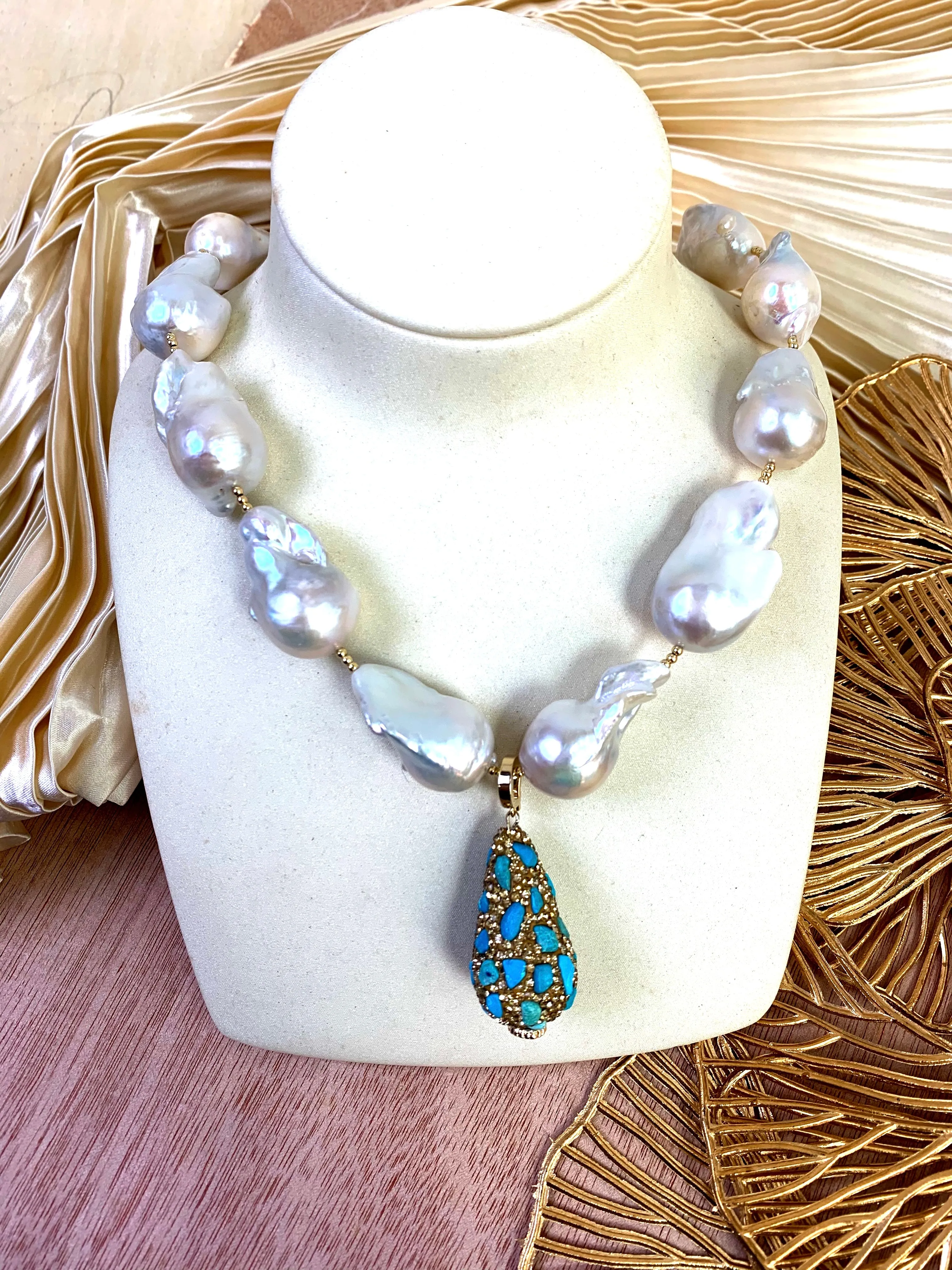 Baroque Pearls With Rhinestone Bordered Turquoise Charm Necklace EN012