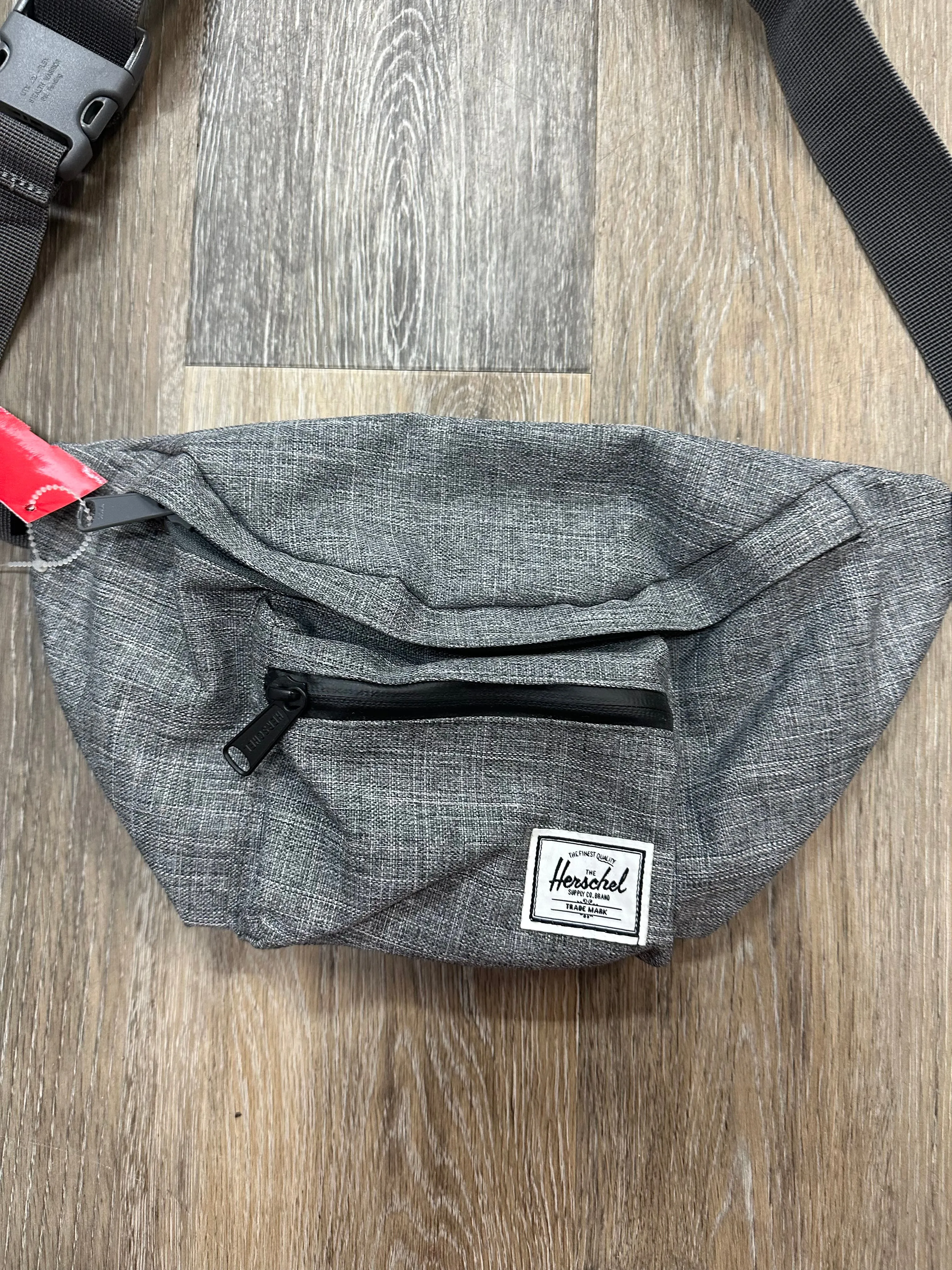 Belt Bag By Herschel  Size: Medium