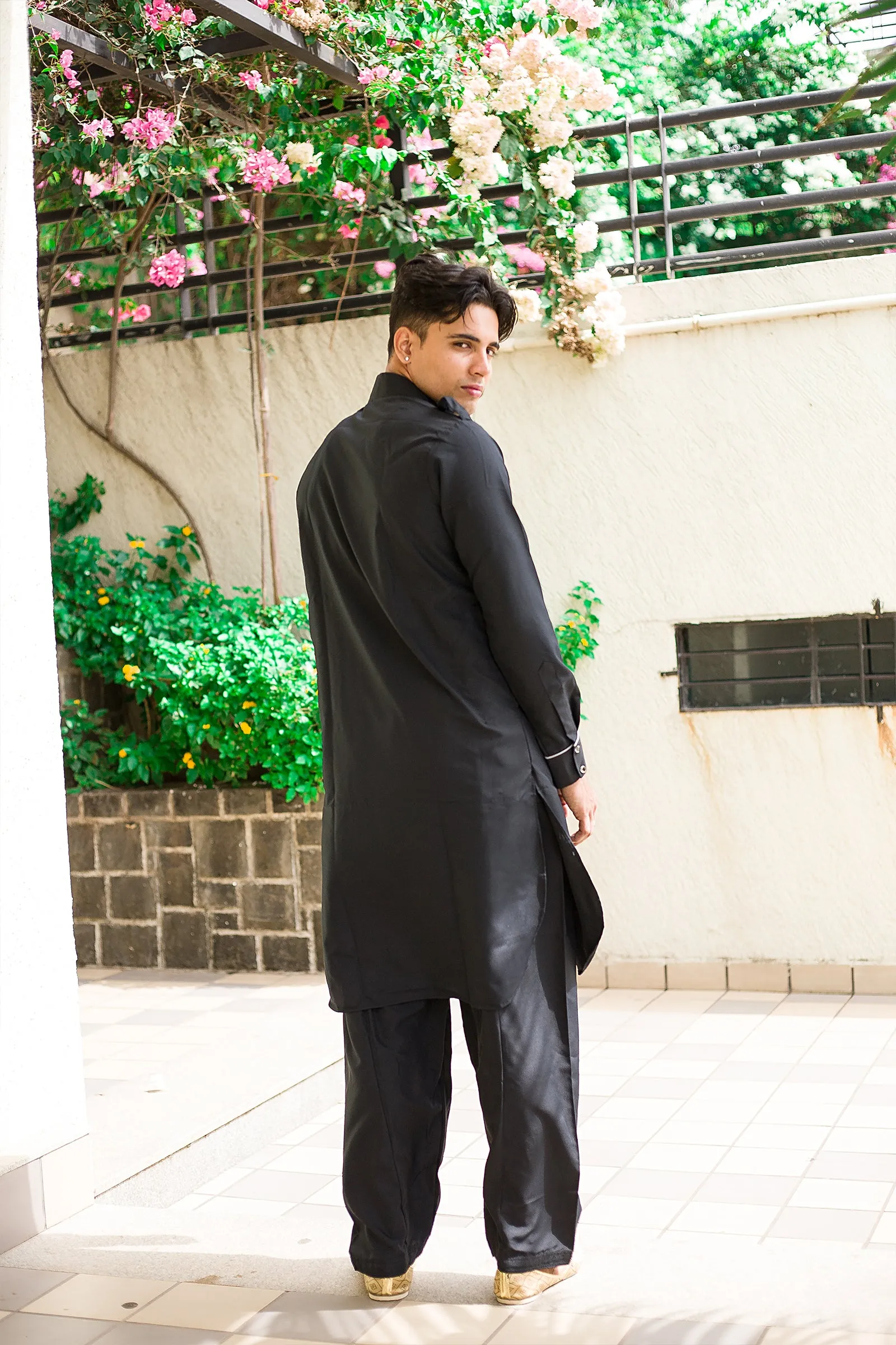 Black Collared Kurta Set