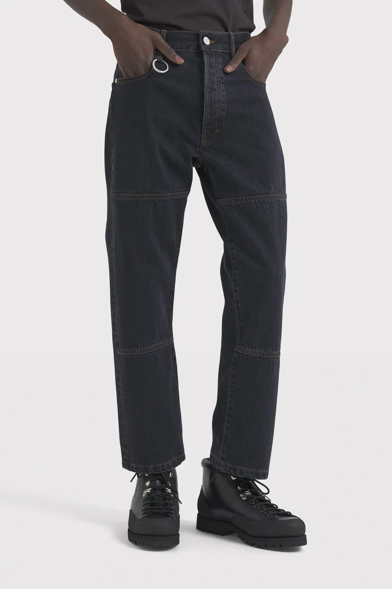 CORNER DENIM BLACK WASHED