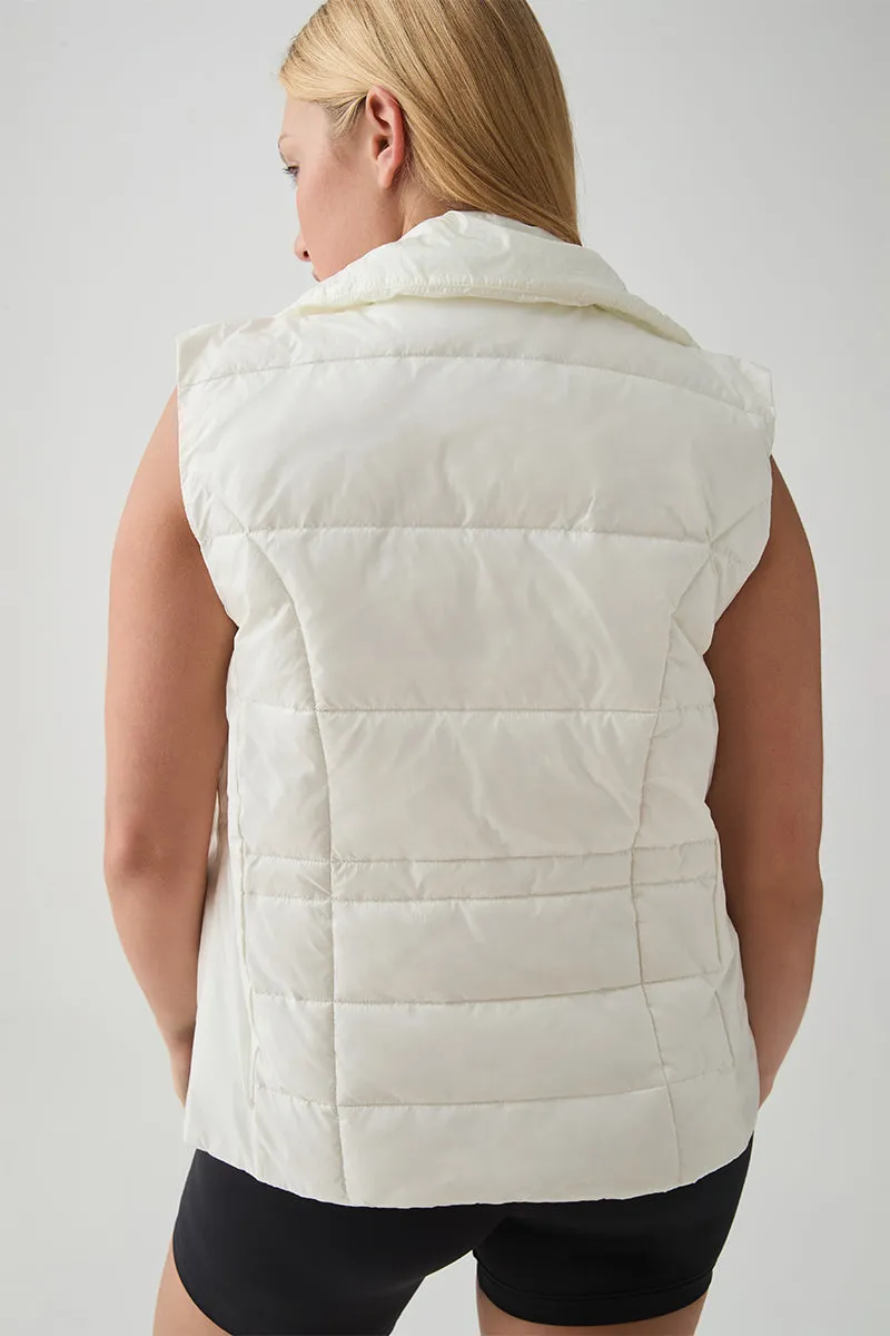 Essential Puffer Vest 722