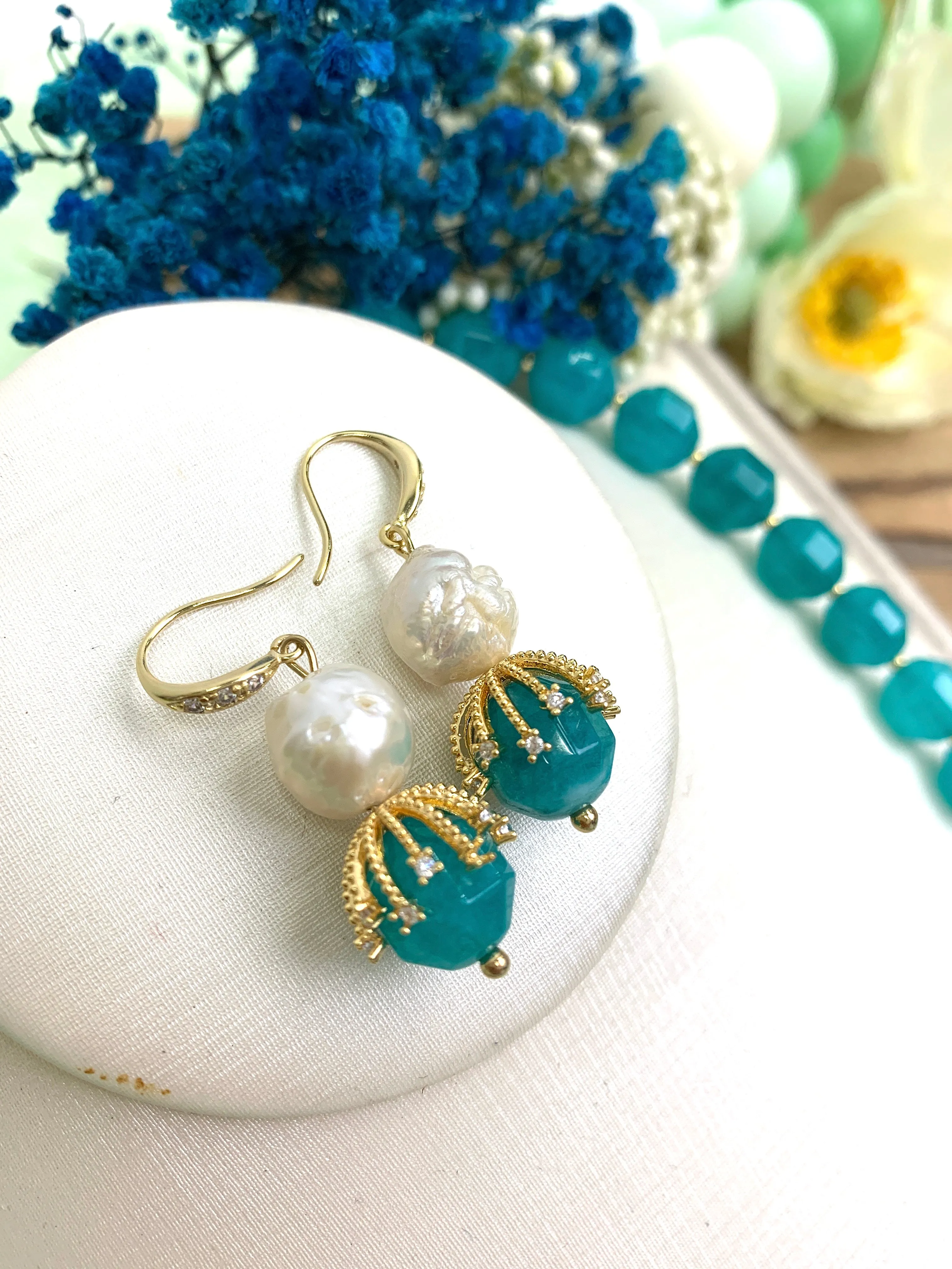 Freshwater Pearls With Aqua Jade Dangle Earrings HE008