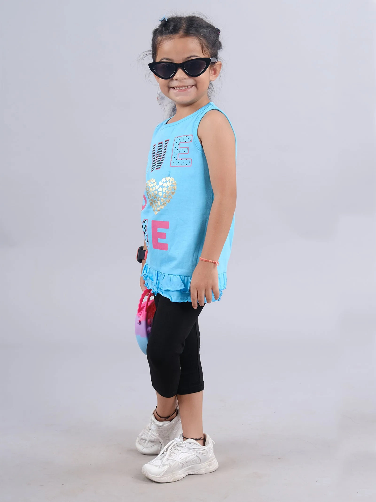 Girls Printed Sleeveless Tee & Capri Legging With Stud Set