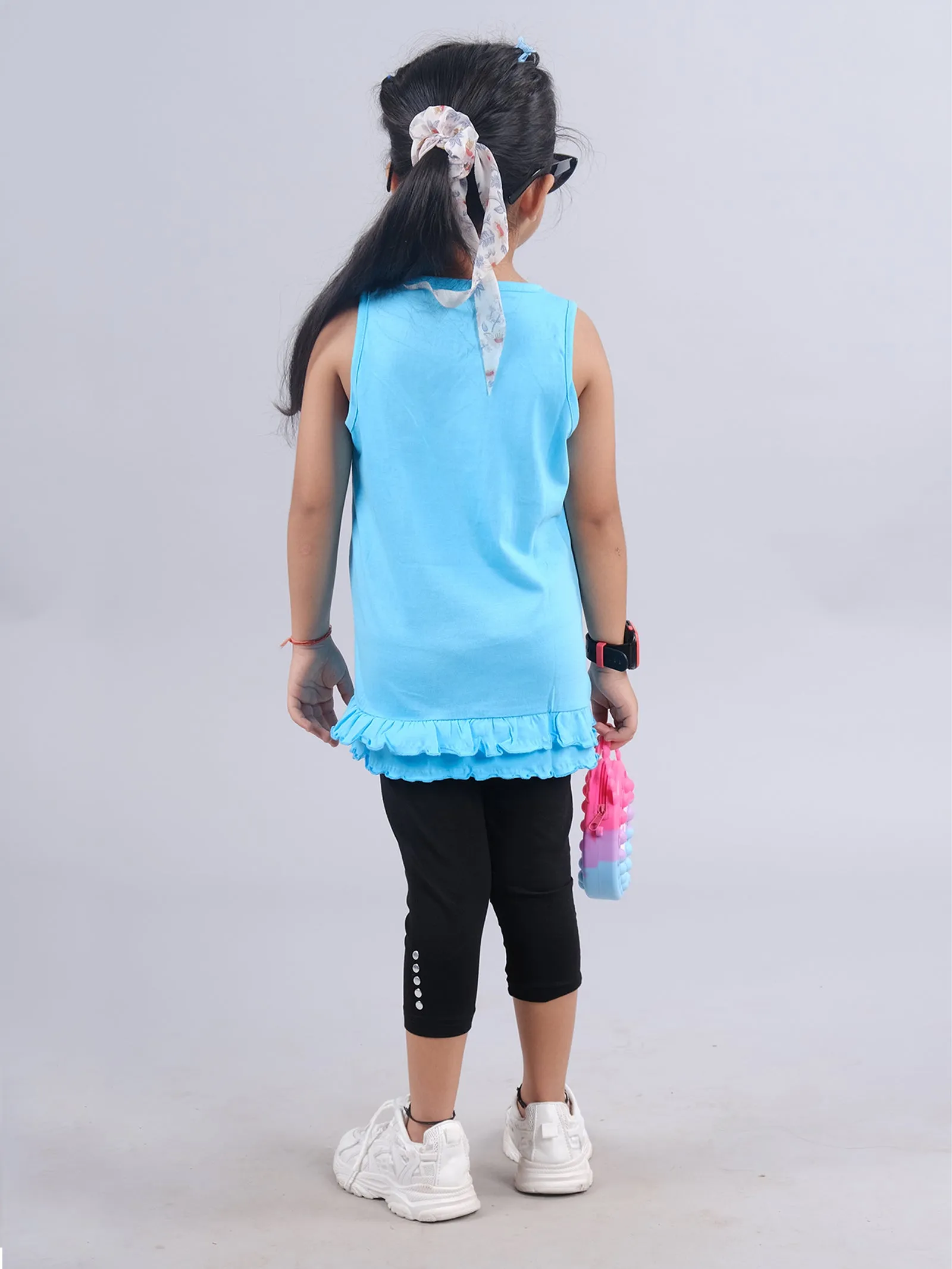 Girls Printed Sleeveless Tee & Capri Legging With Stud Set