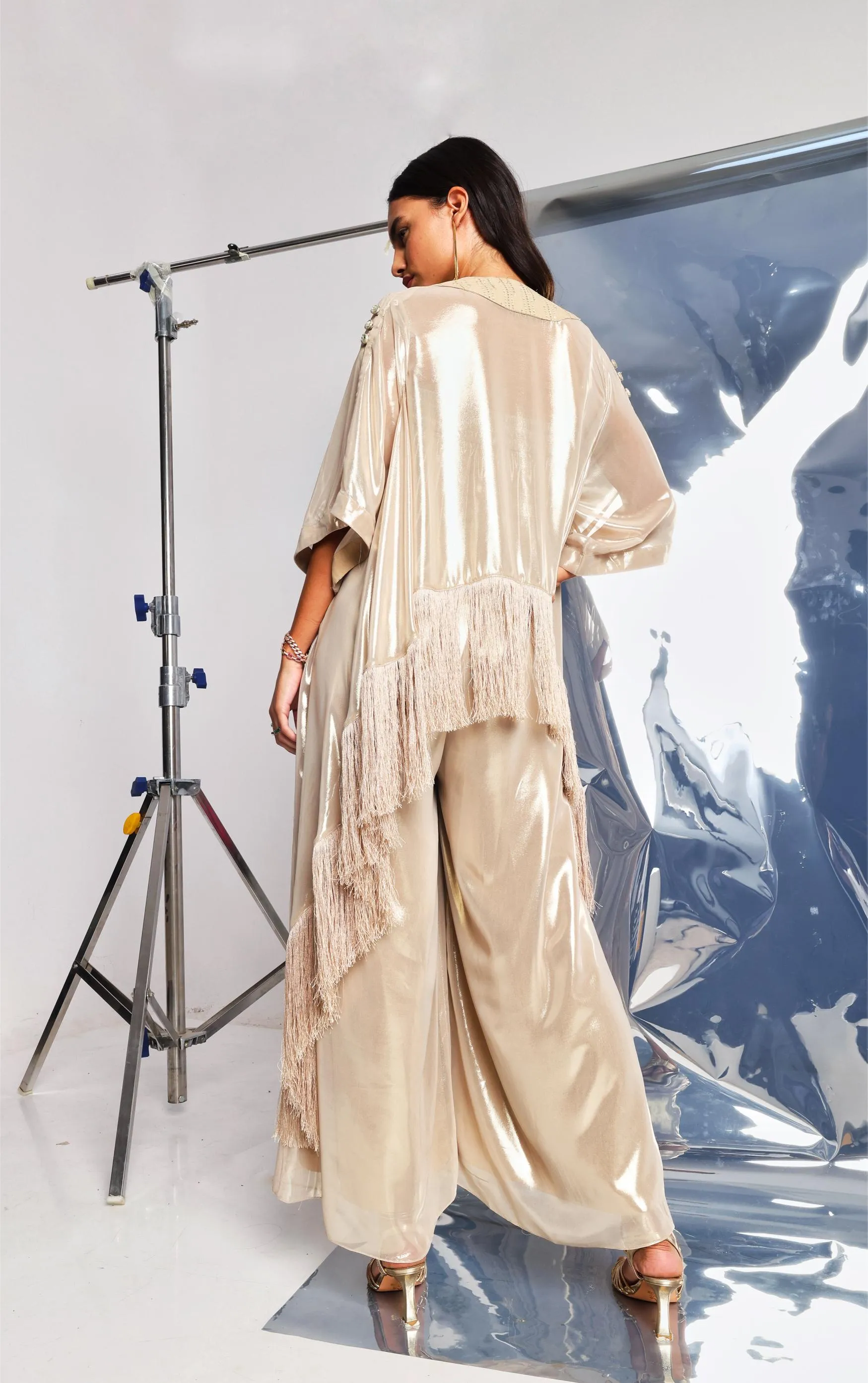 GOLD FRINGE DUSTER