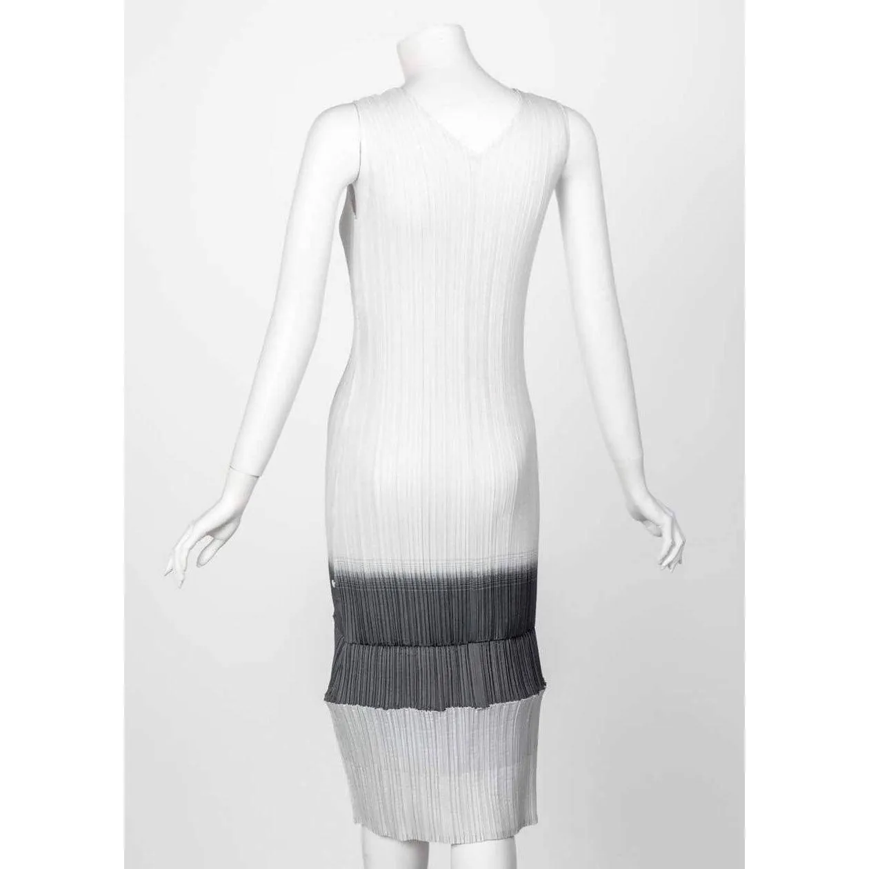 ISSEY MIYAKE Two-Way White Grey Sleeveless Sculptural Dress | Size S