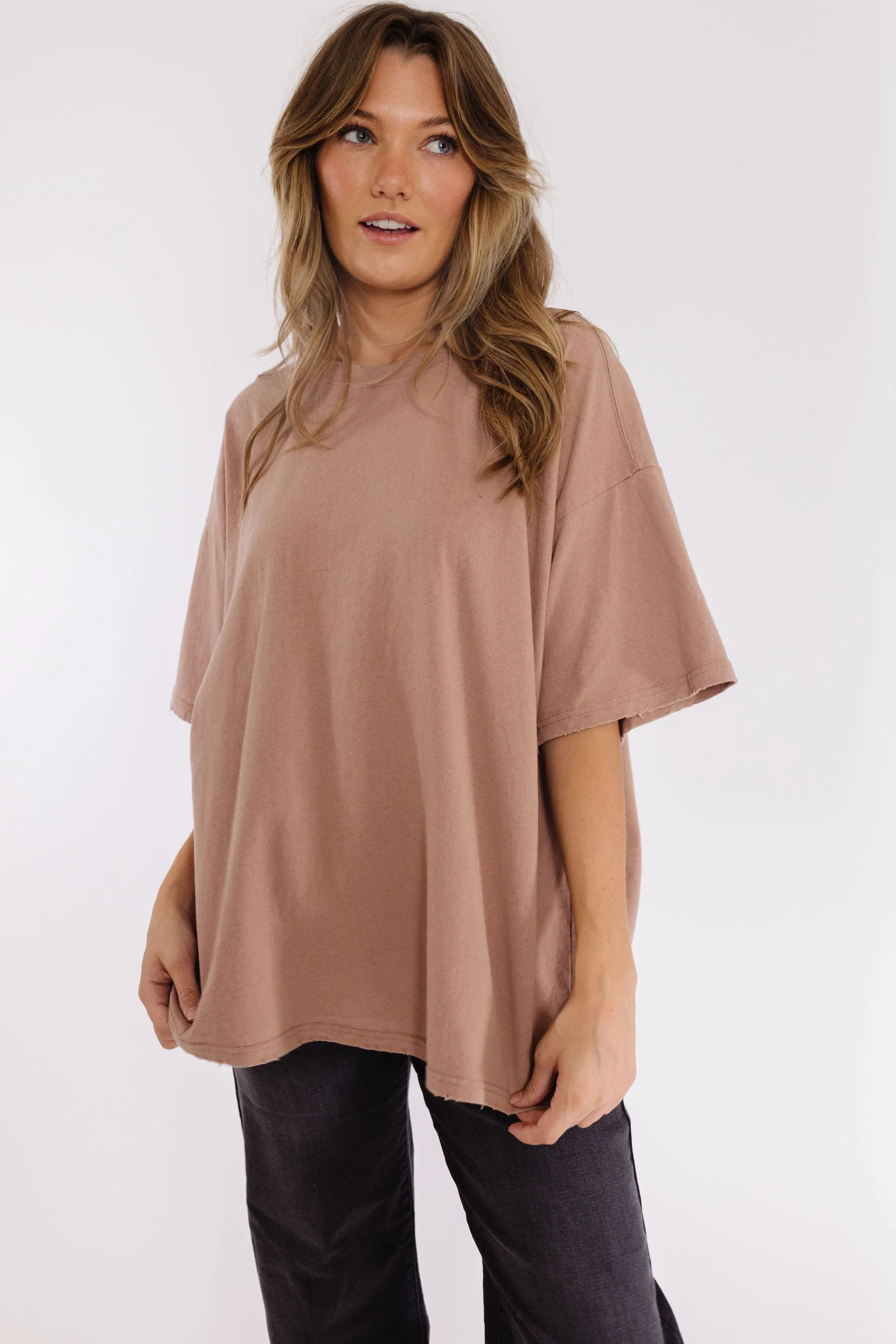 Jackson Tee in Mocha