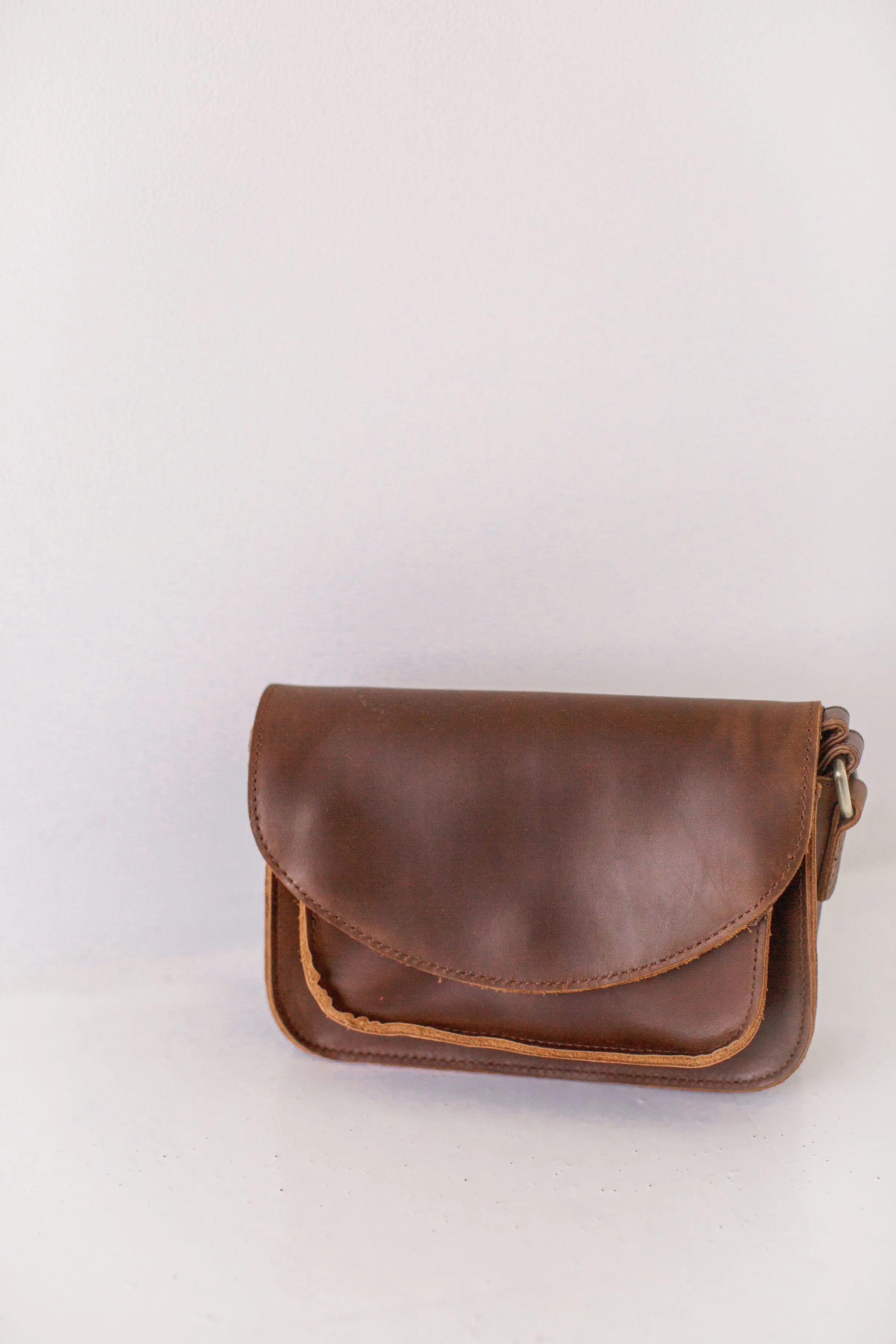 Leather Crossbody Purse in Deep Brown