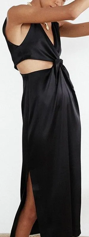 'Regina' Knotted Dress, Black