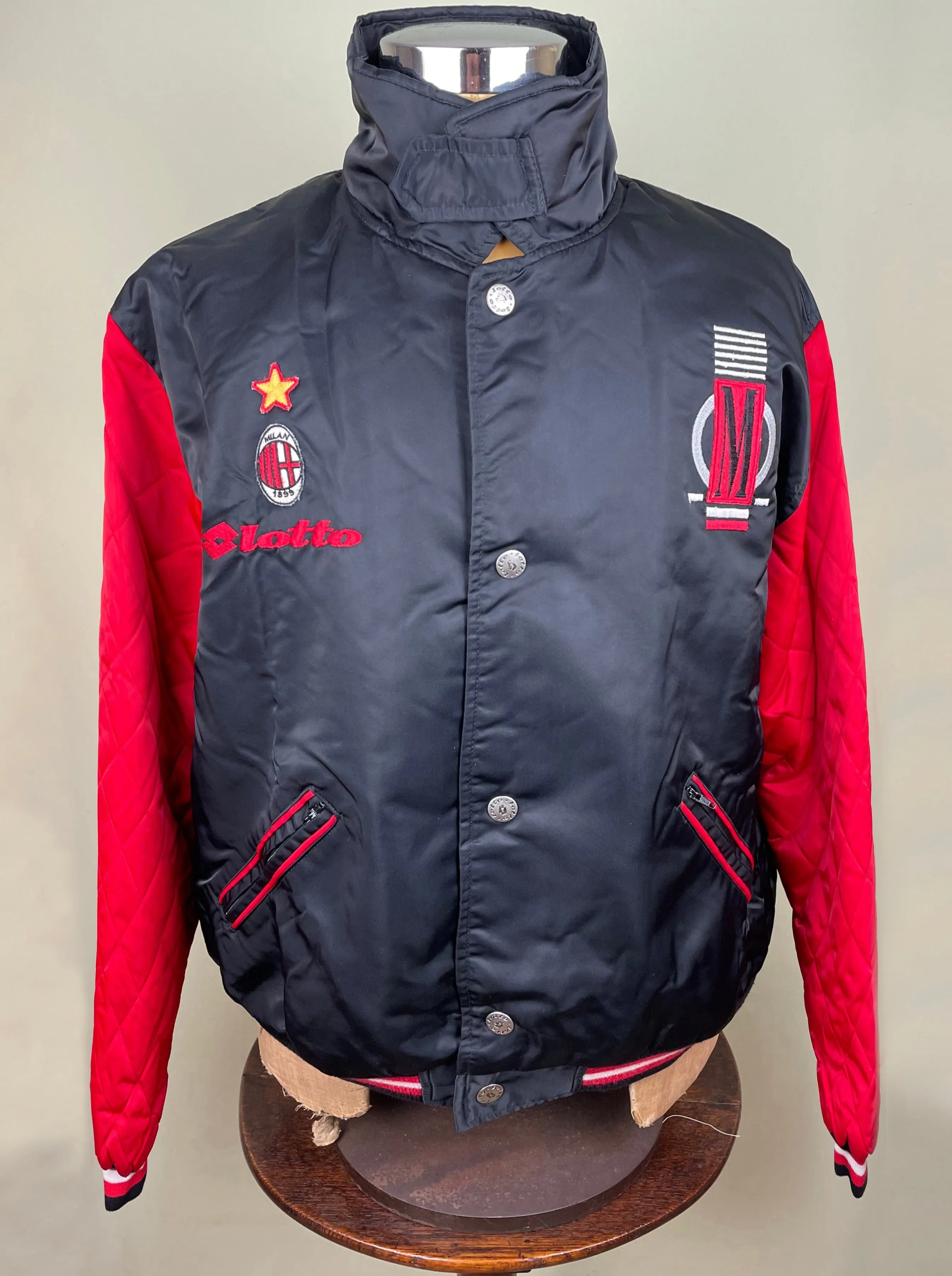 Retro AC Milan 1995 Bomber Jacket - Vintage Style Fan Apparel