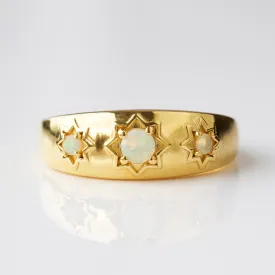 Vintage Opal Star Set Ring